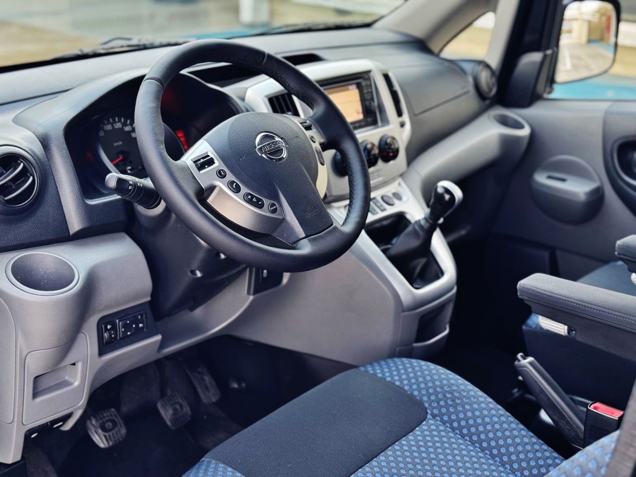 Foto Nissan NV250 2