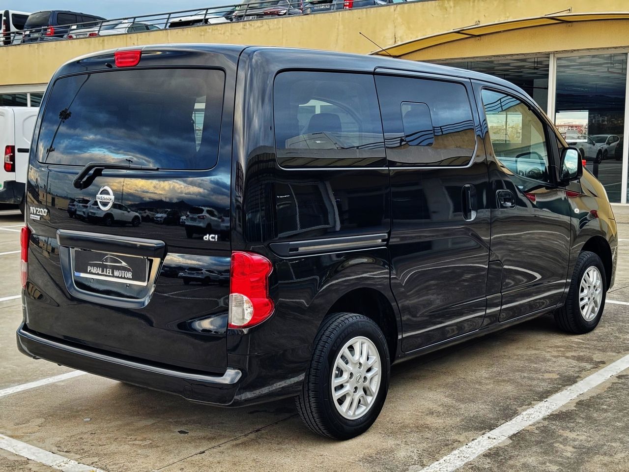 Foto Nissan NV250 3