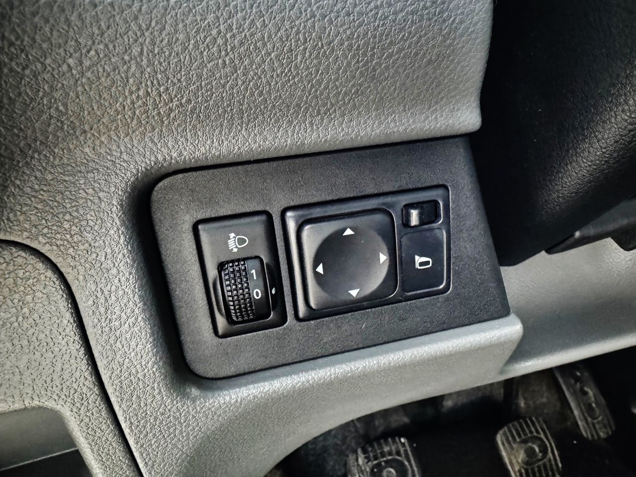 Foto Nissan NV250 12