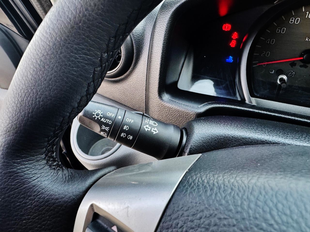 Foto Nissan NV250 14