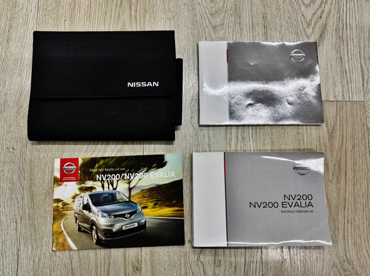 Foto Nissan NV250 28
