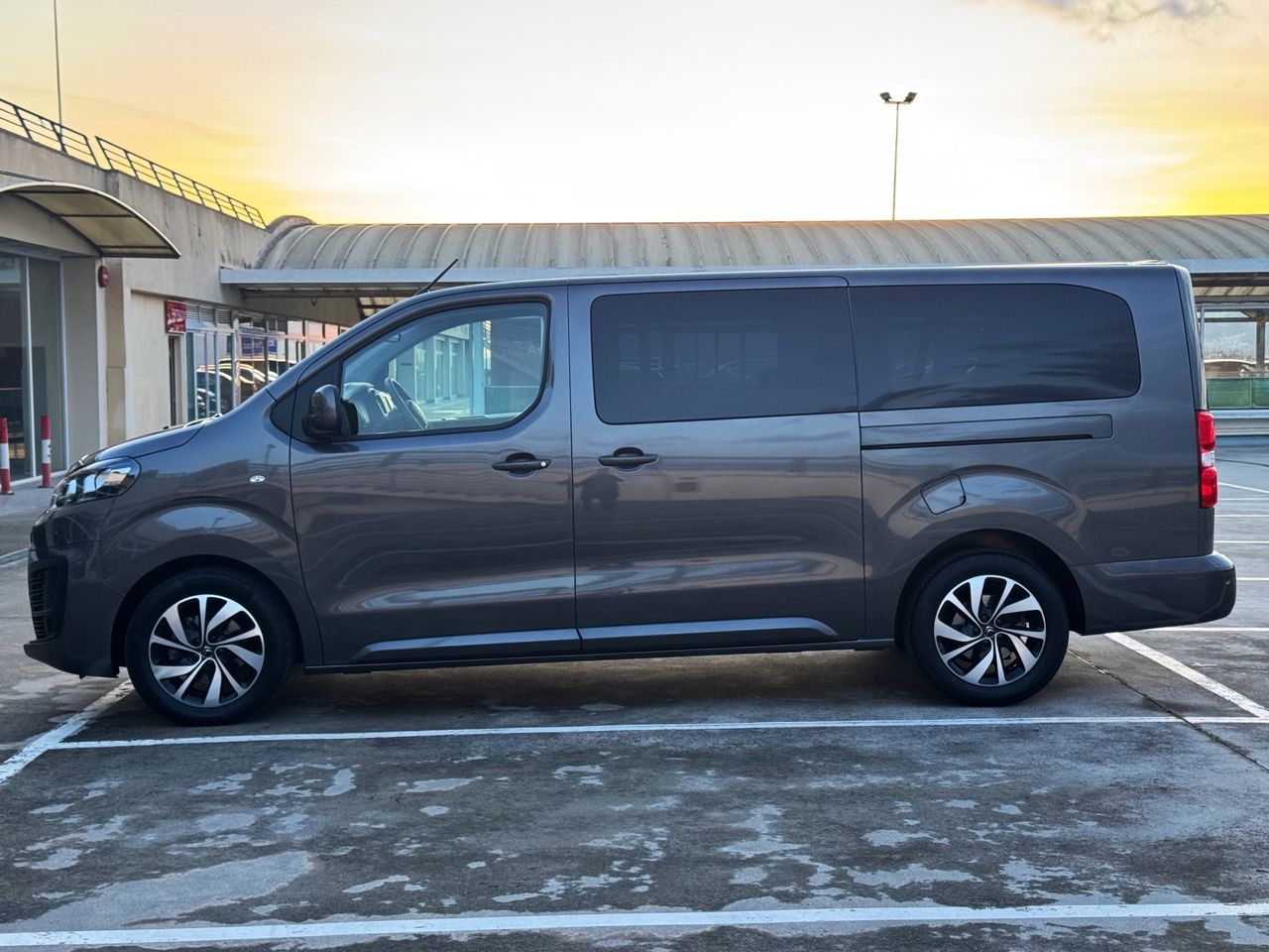 Foto Citroën Spacetourer 9