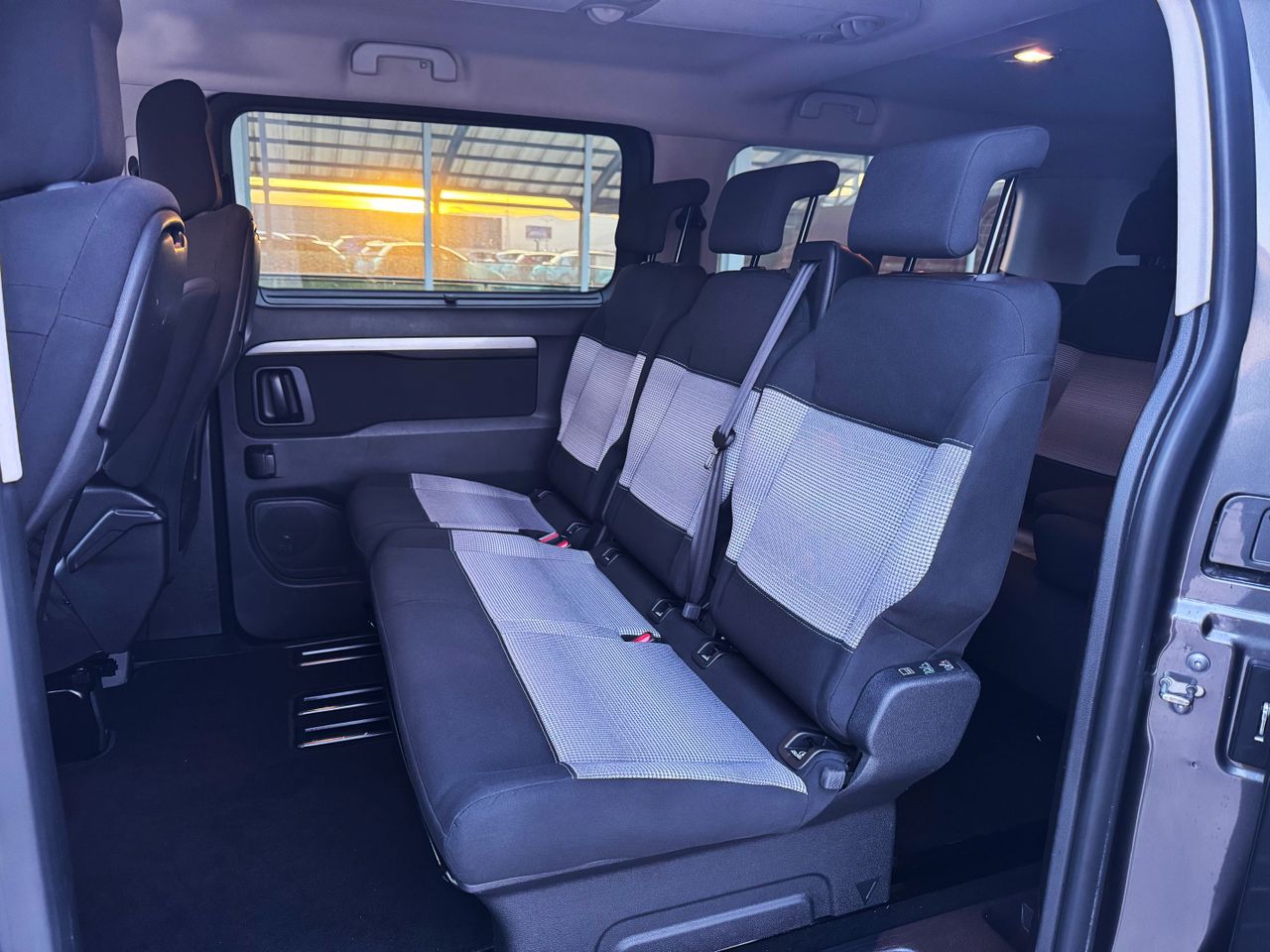 Foto Citroën Spacetourer 10
