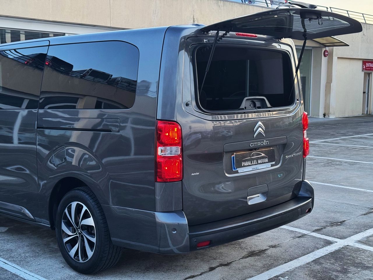 Foto Citroën Spacetourer 15