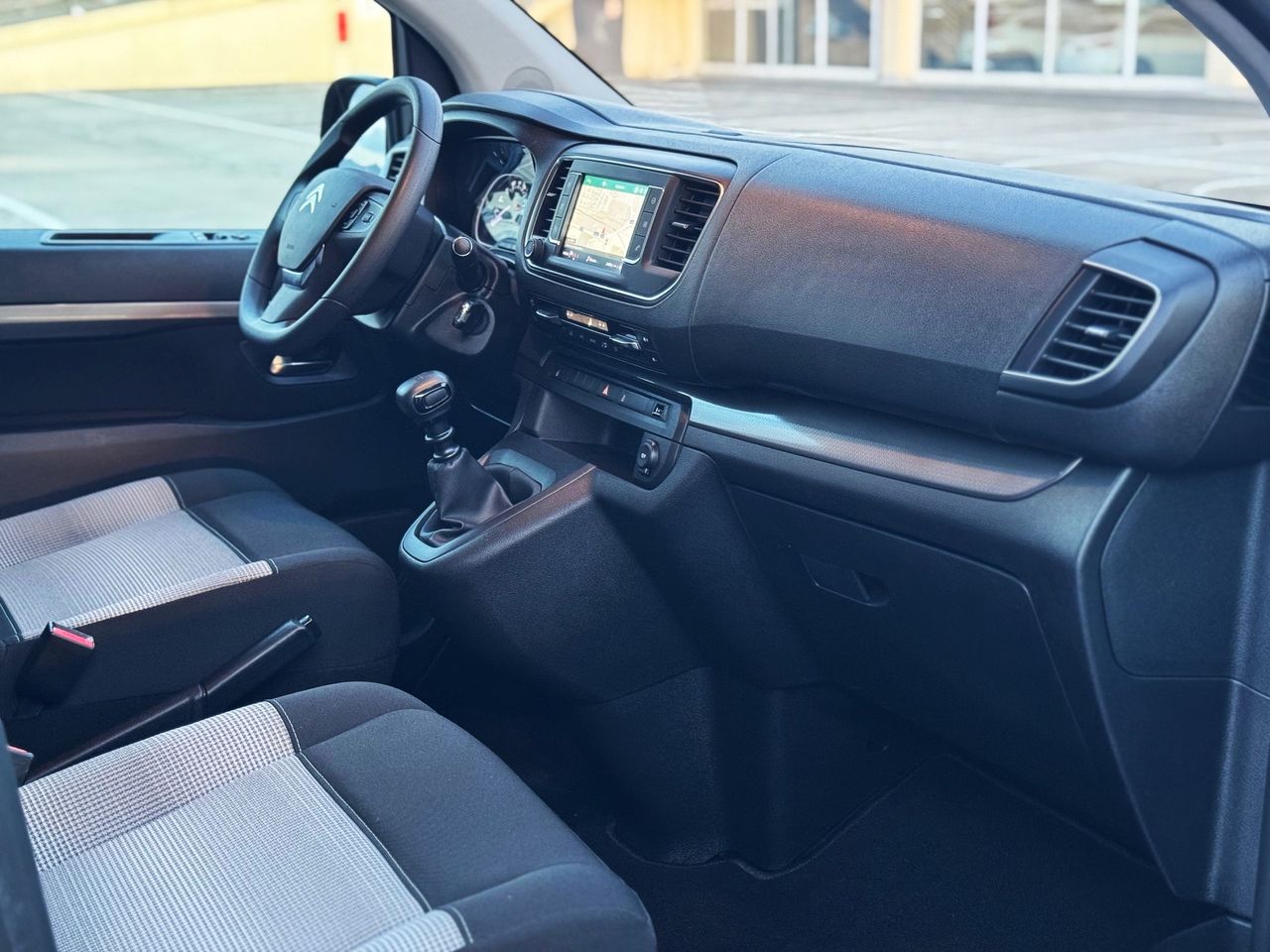 Foto Citroën Spacetourer 31