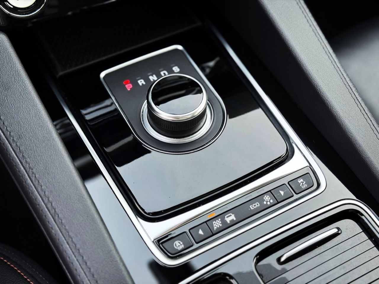 Foto Jaguar F-Pace 30