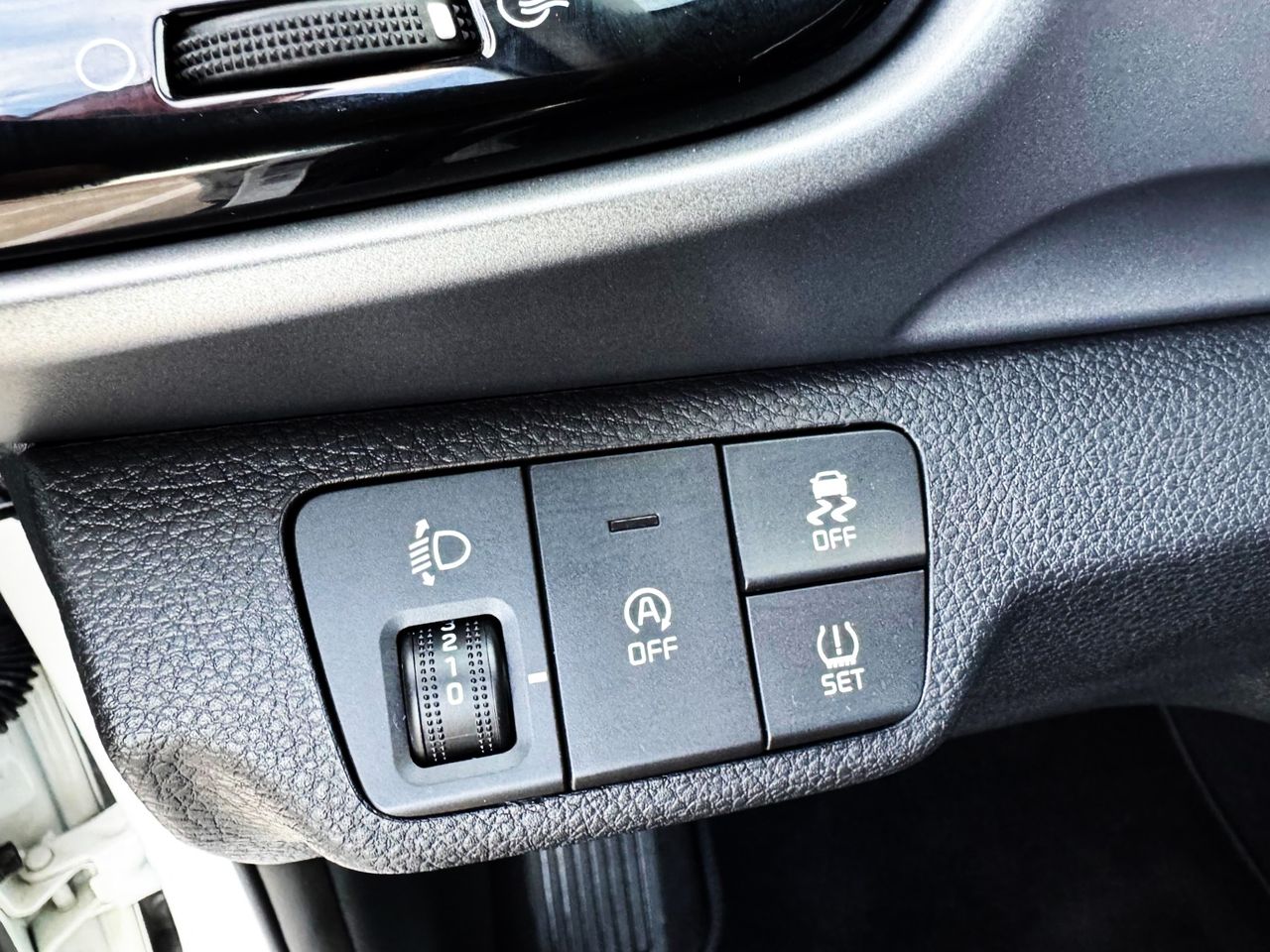 Foto Kia Stonic 14