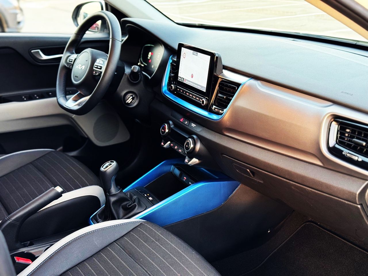 Foto Kia Stonic 28