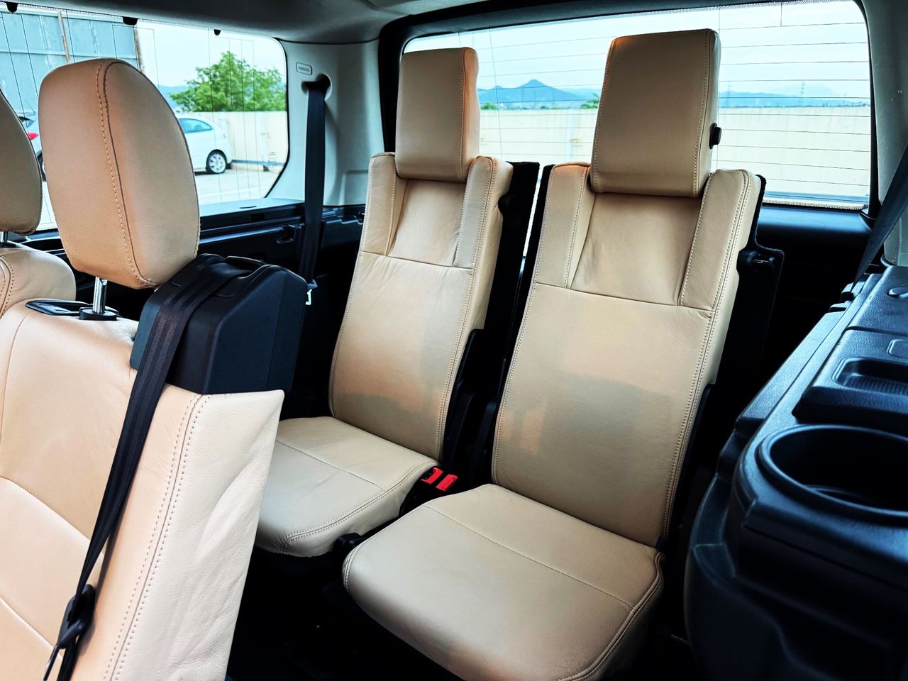 Foto Land-Rover Discovery 12