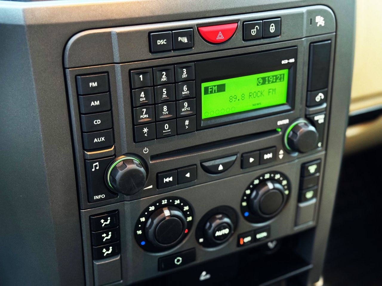 Foto Land-Rover Discovery 23