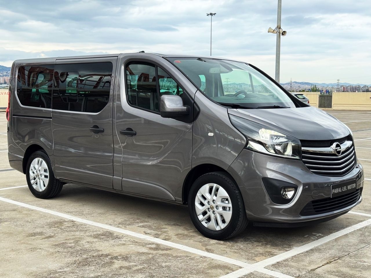 Foto Opel Vivaro 1