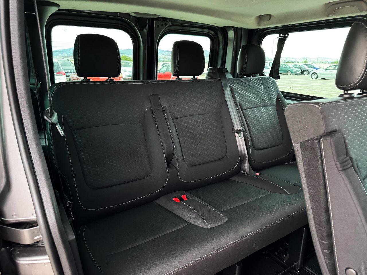 Foto Opel Vivaro 12
