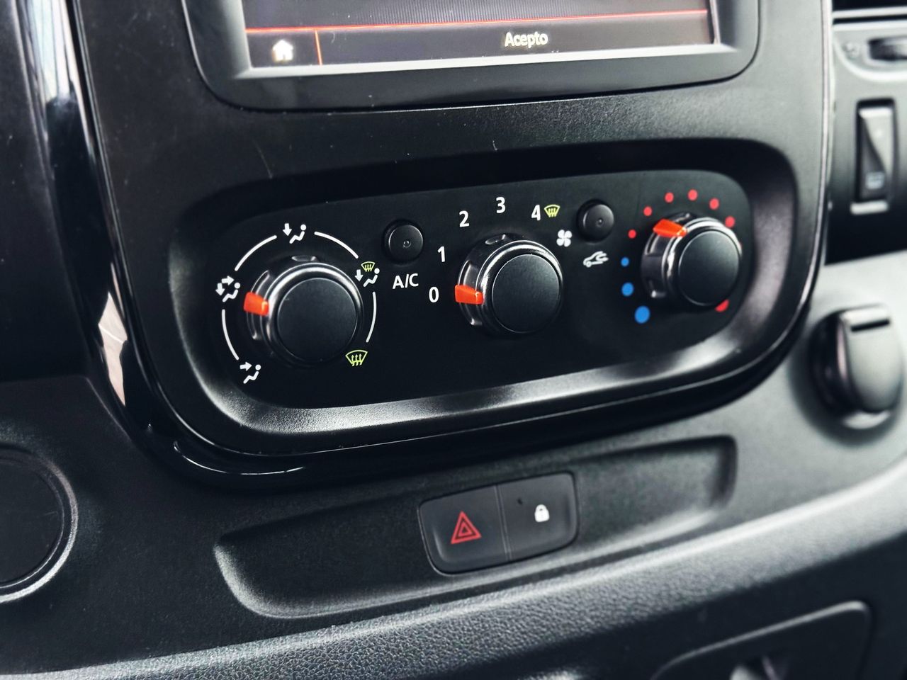 Foto Opel Vivaro 29