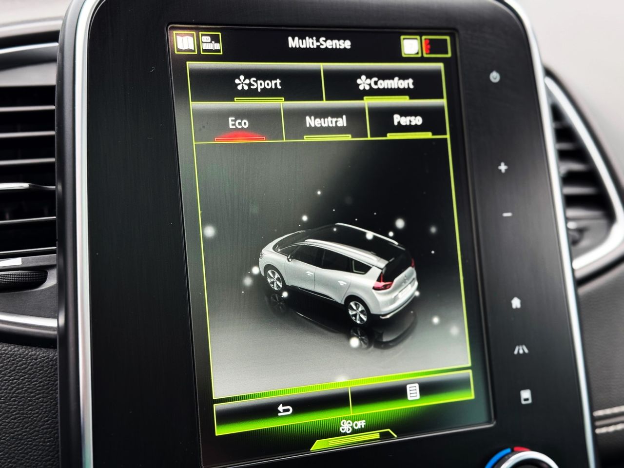 Foto Renault Grand Scénic 26