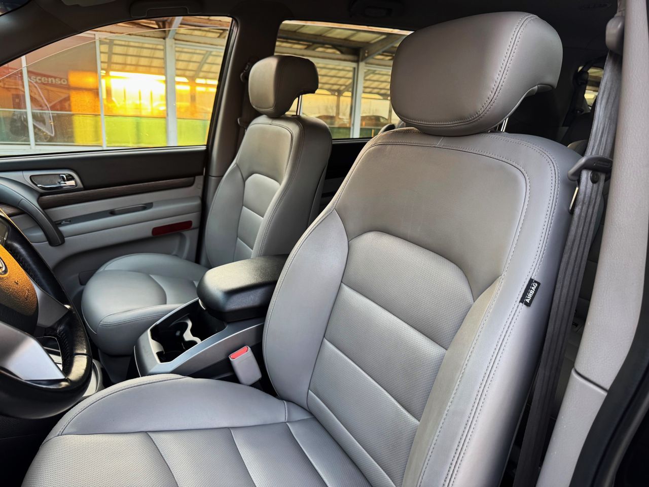 Foto SsangYong Rodius 4