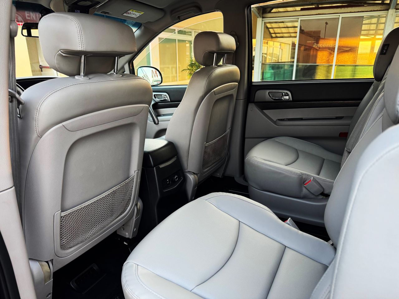 Foto SsangYong Rodius 8