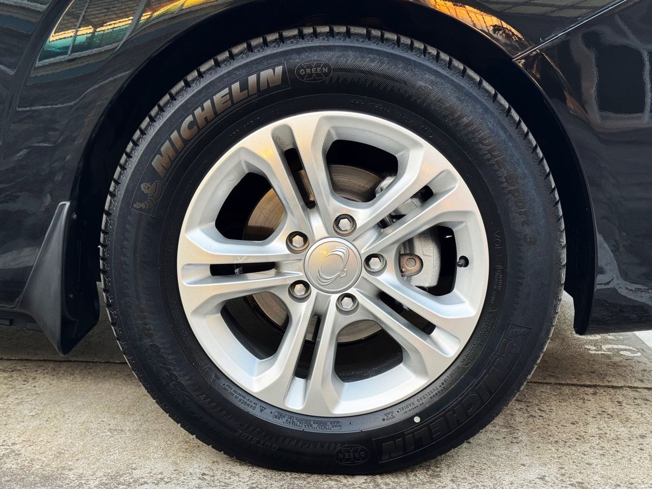Foto SsangYong Rodius 11
