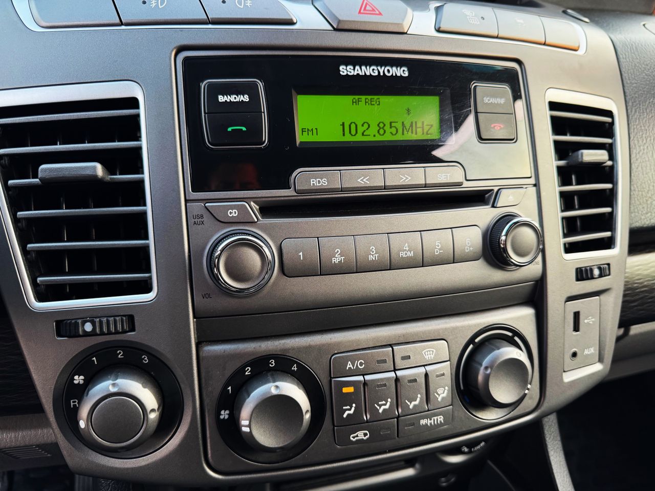 Foto SsangYong Rodius 17