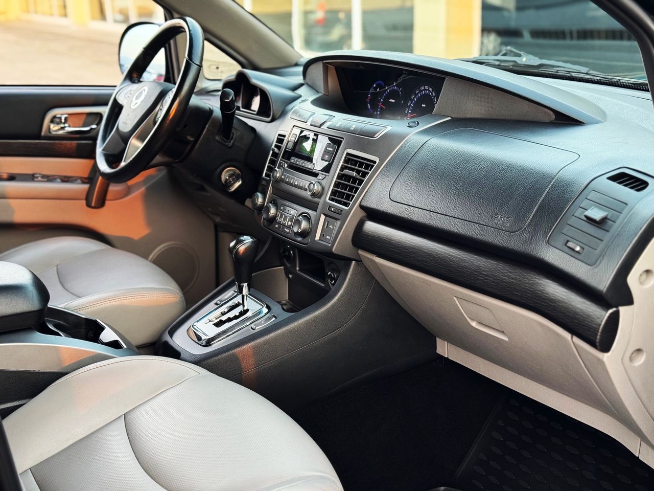 Foto SsangYong Rodius 22