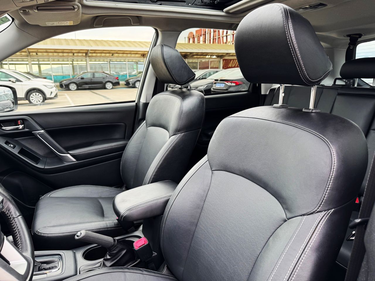 Foto Subaru Forester 4