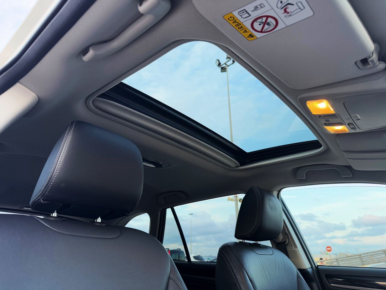 Foto Subaru Outback 12