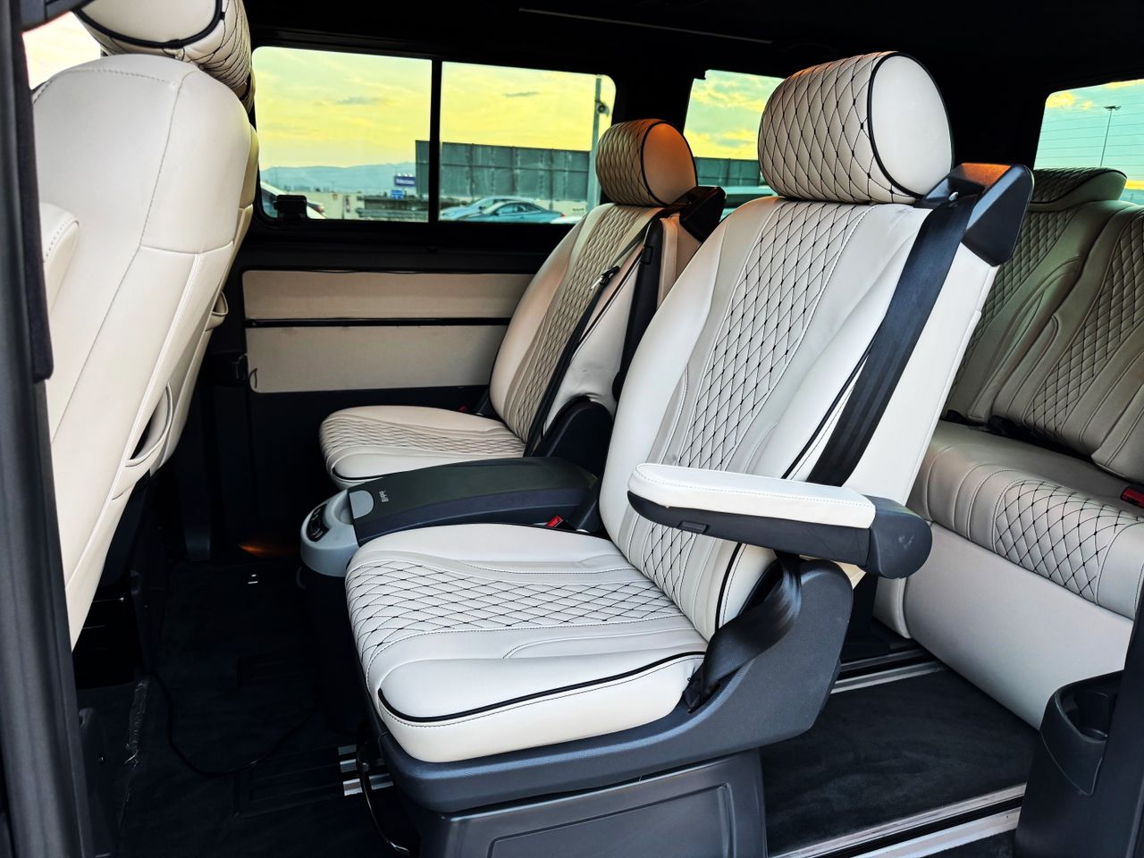 Foto Volkswagen Multivan 10