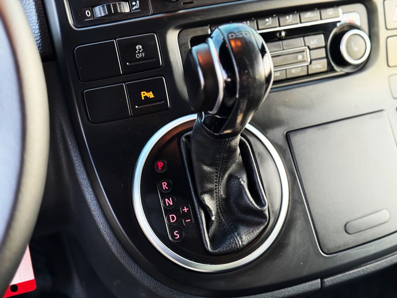 Foto Volkswagen Multivan 25