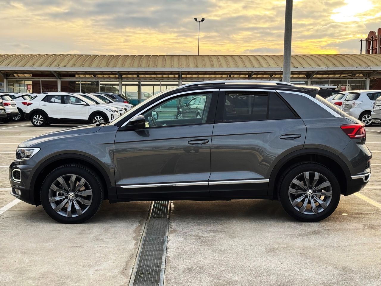 Foto Volkswagen T-Roc 9