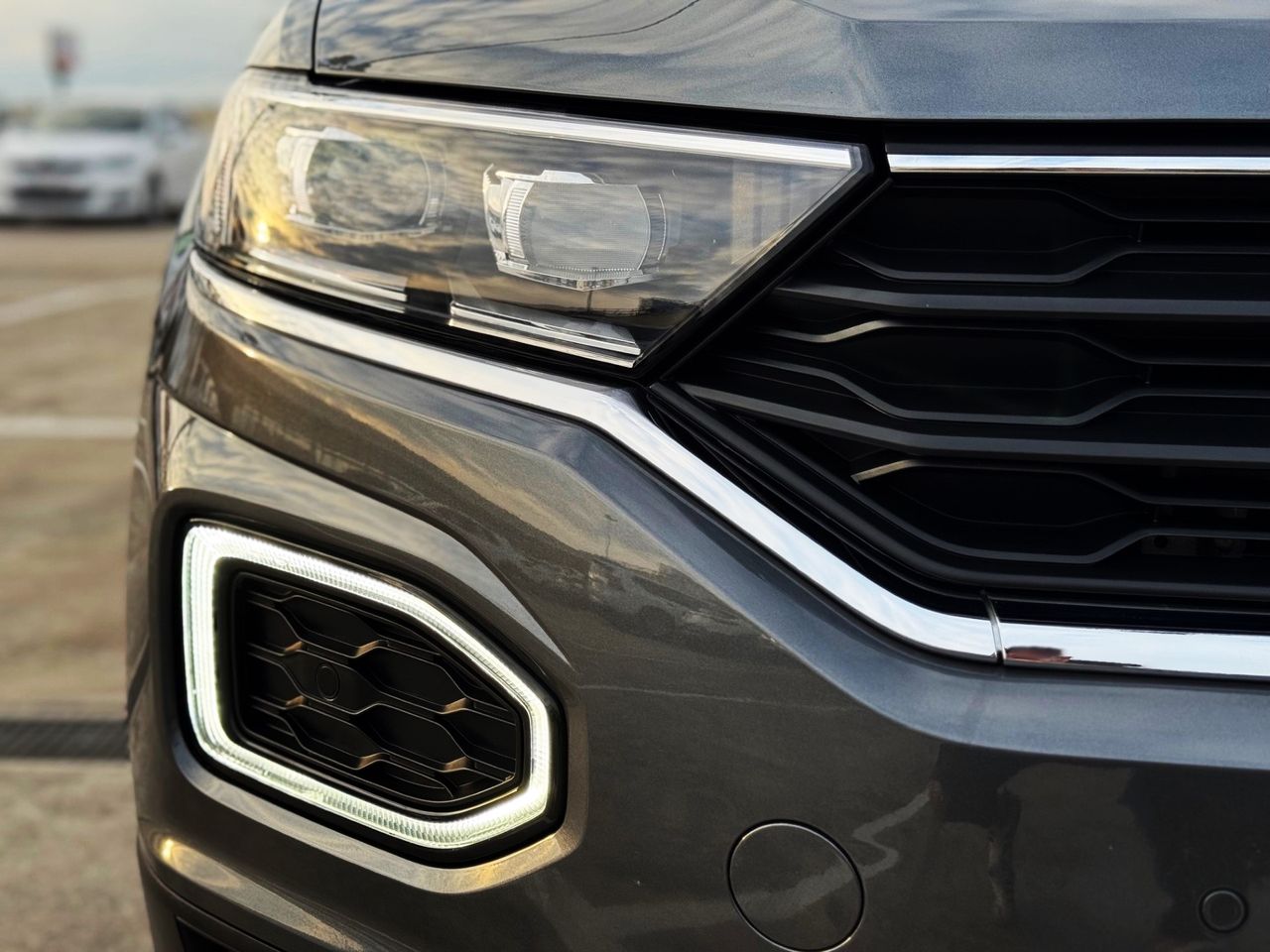 Foto Volkswagen T-Roc 11
