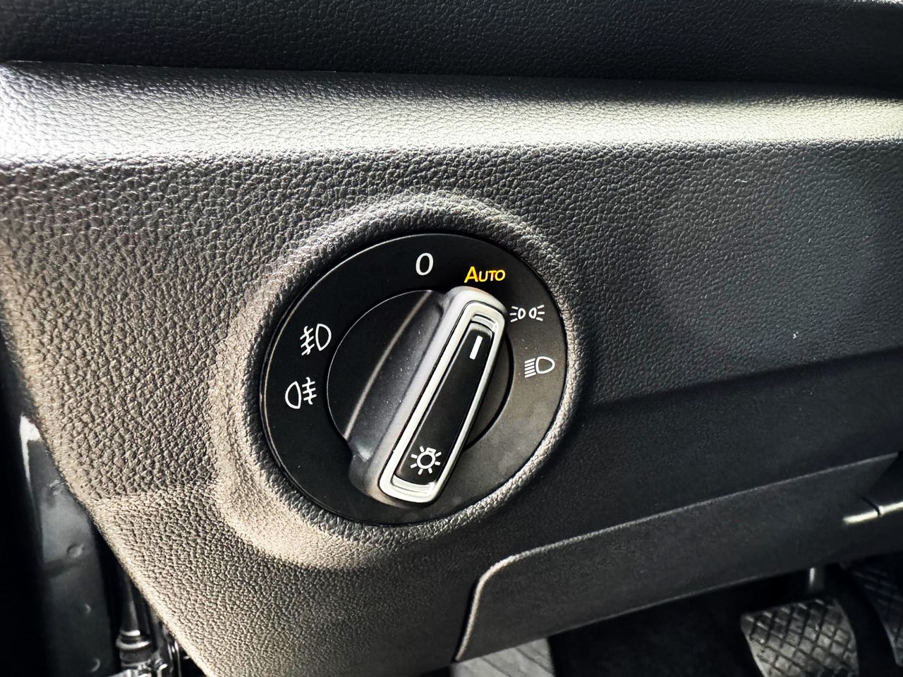 Foto Volkswagen T-Roc 14