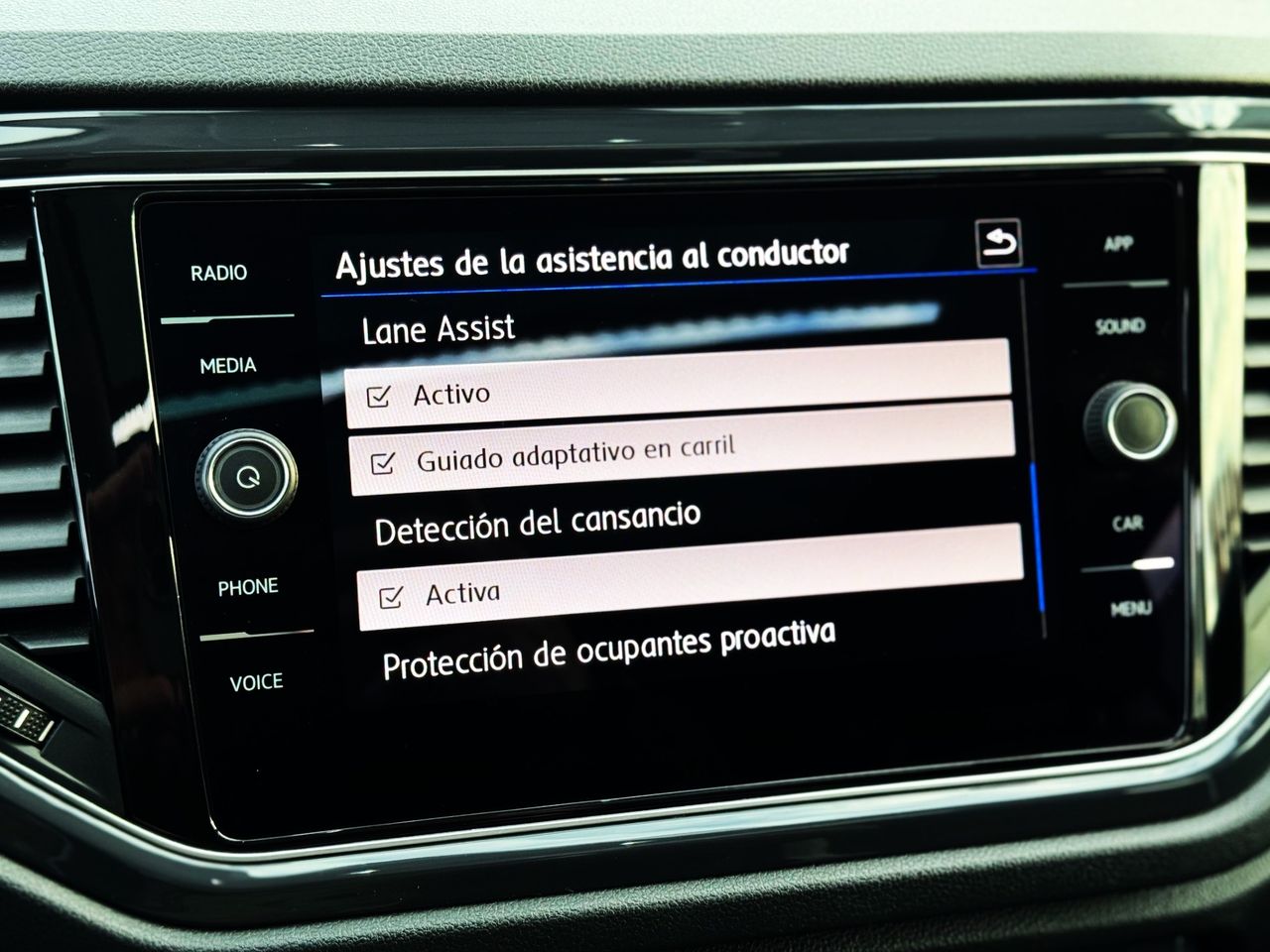 Foto Volkswagen T-Roc 26