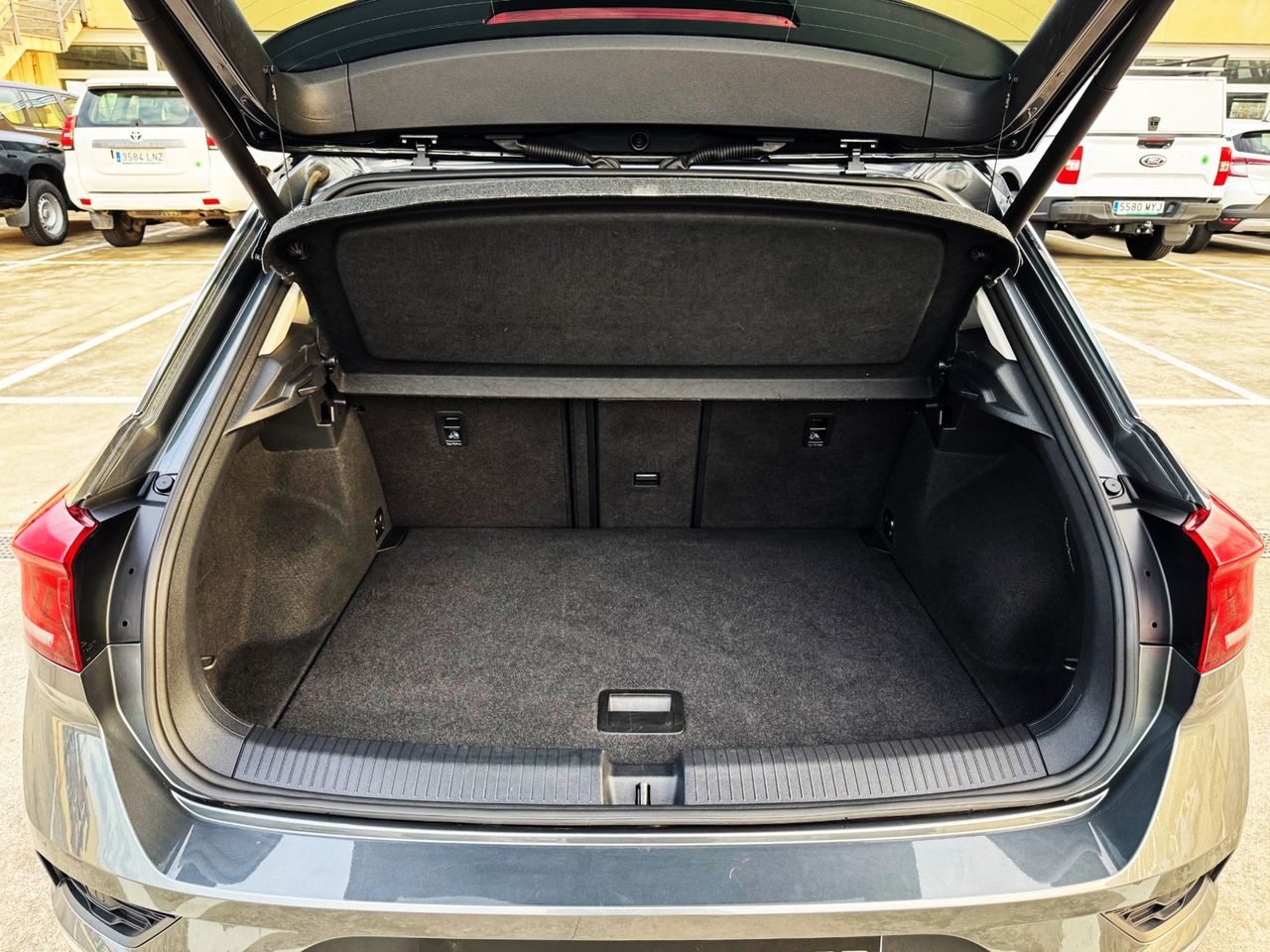 Foto Volkswagen T-Roc 40