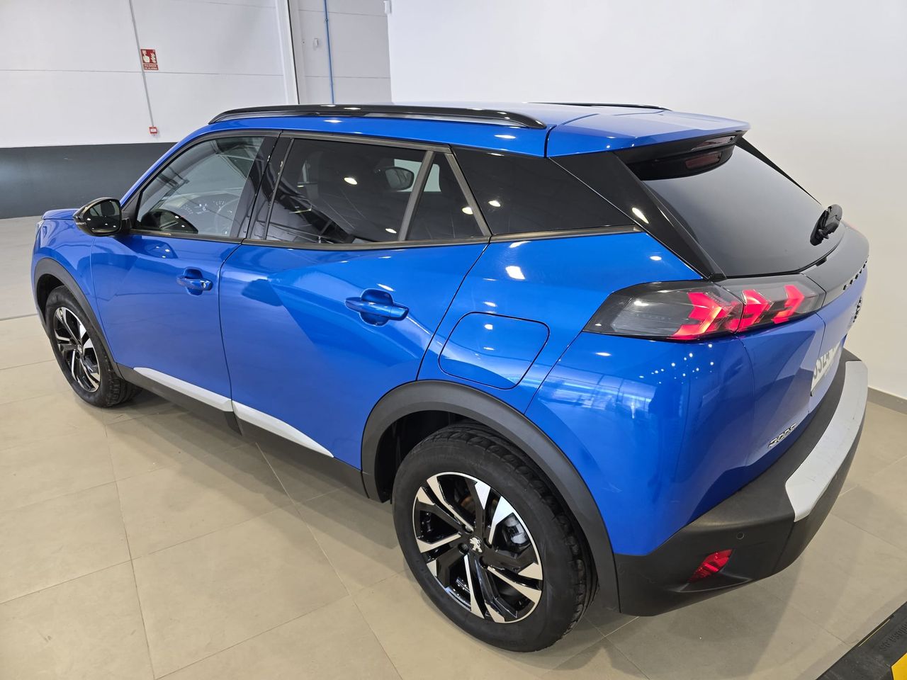 Foto Peugeot 2008 4
