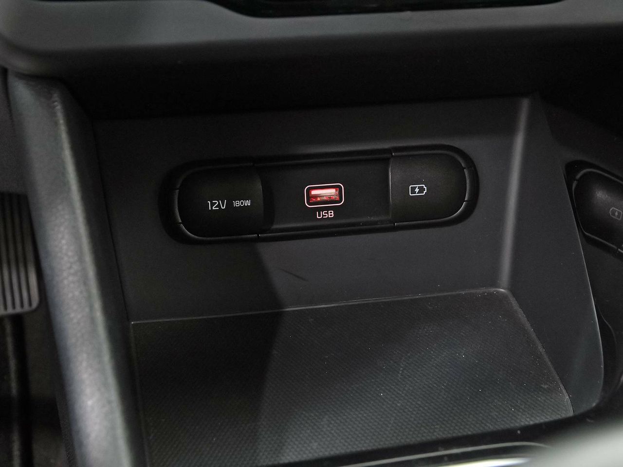 Foto Kia Niro 38