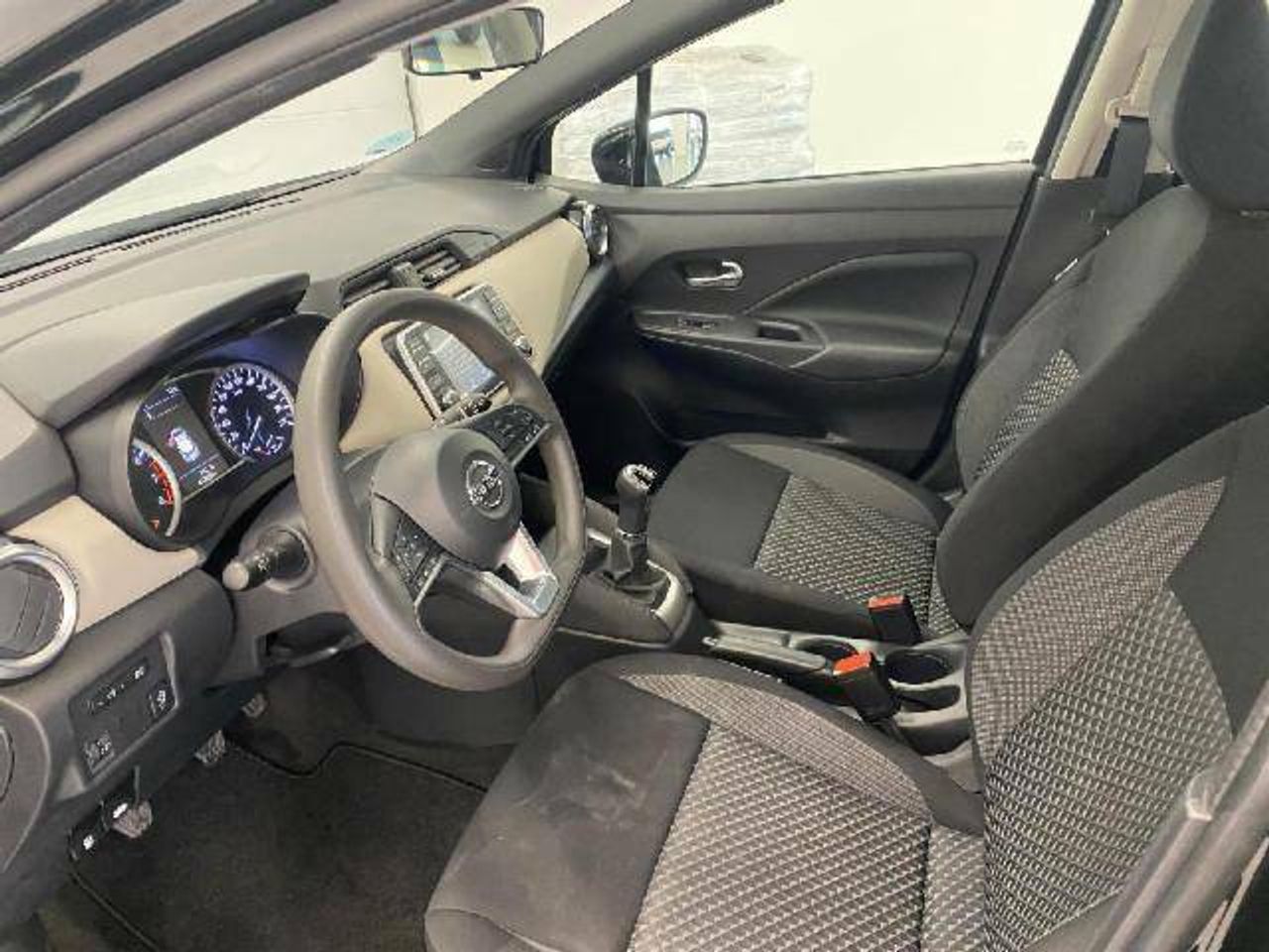 Foto Nissan Micra 8