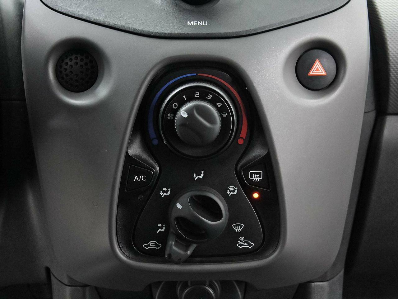 Foto Peugeot 108 29