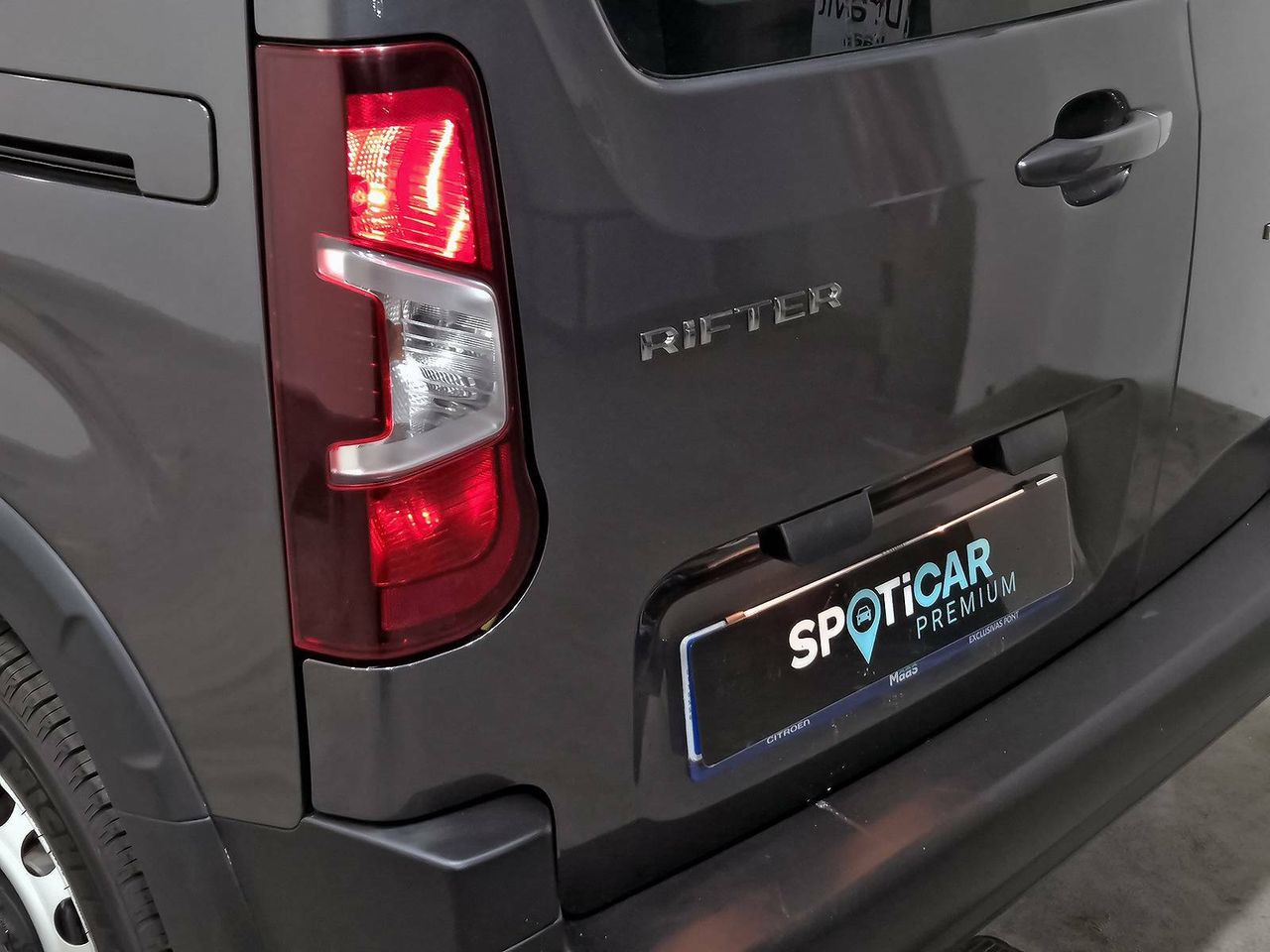 Foto Peugeot Rifter 19