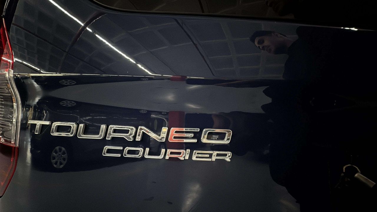 Foto Ford Tourneo Courier 18