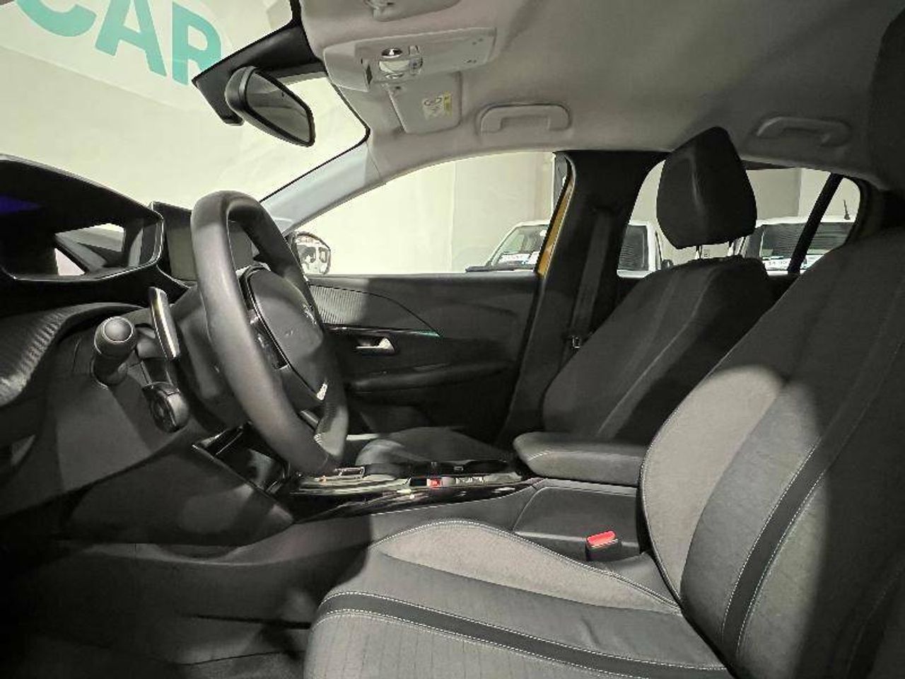 Foto Peugeot 208 9