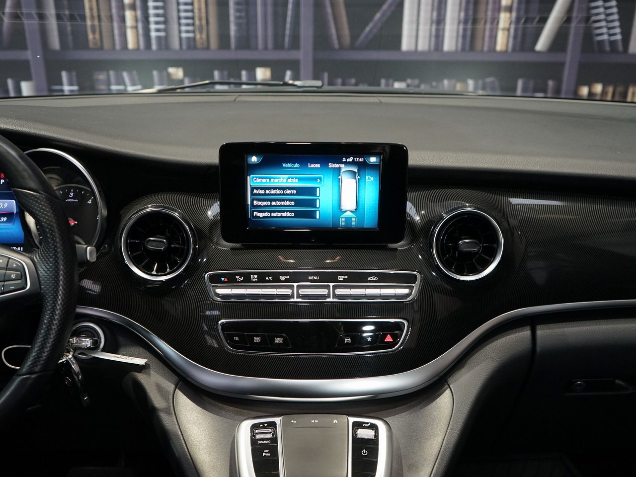 Foto Mercedes-Benz Clase V 39