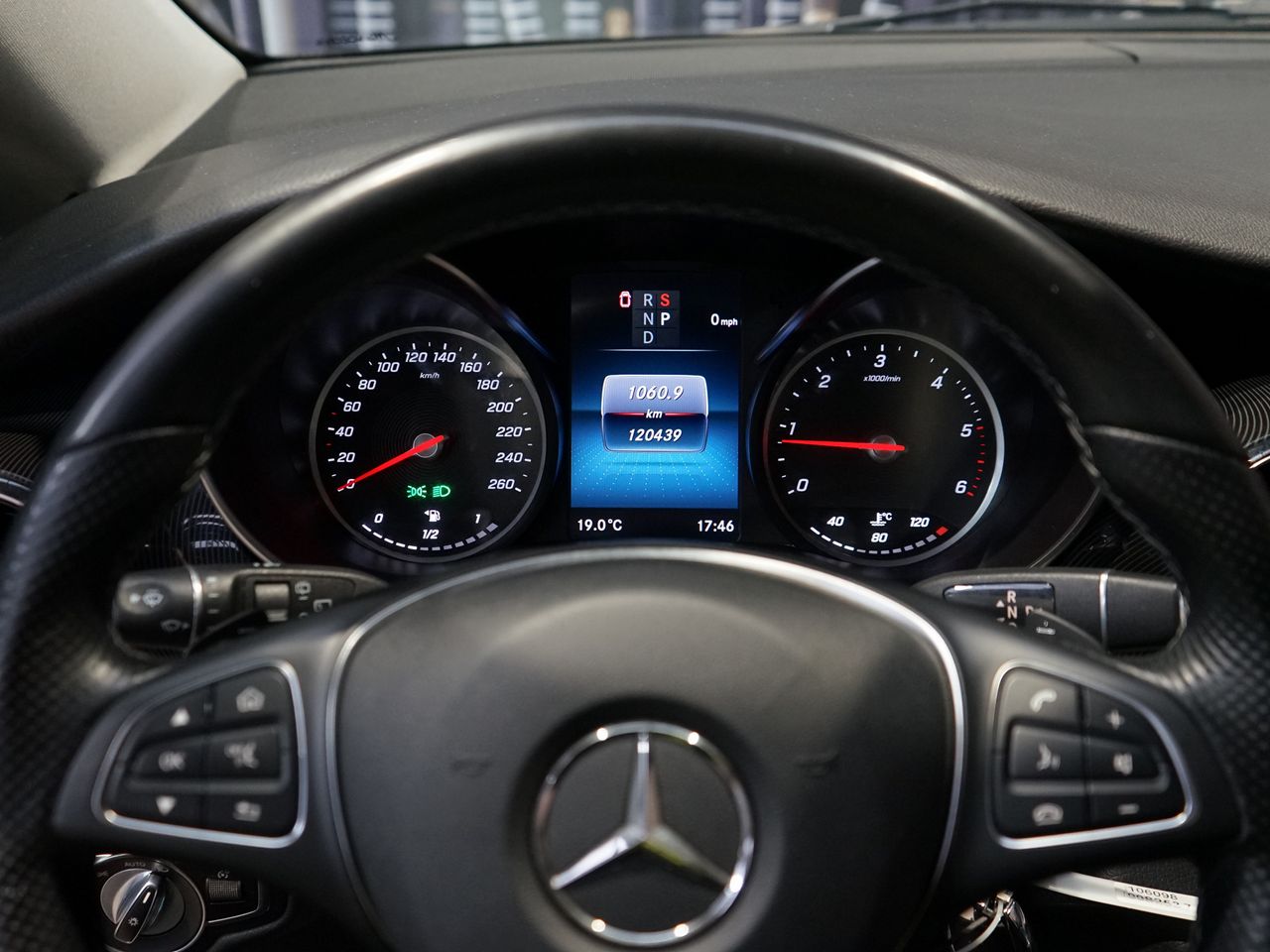 Foto Mercedes-Benz Clase V 43