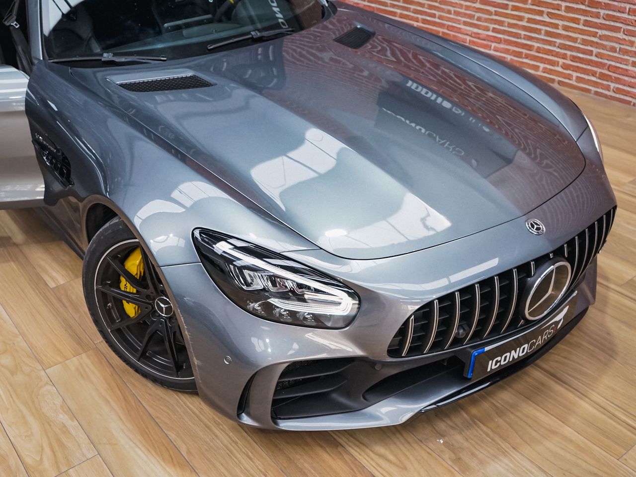 Foto Mercedes-Benz AMG GT 16