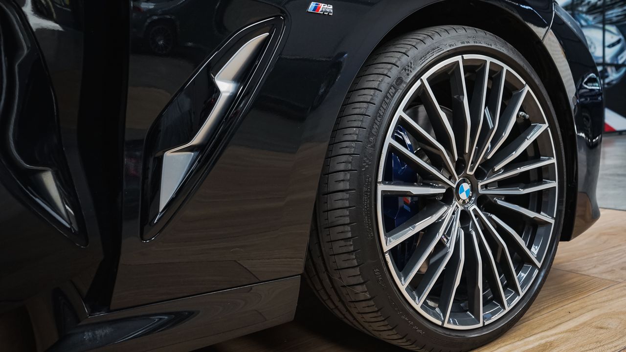 Foto BMW Serie 8 12