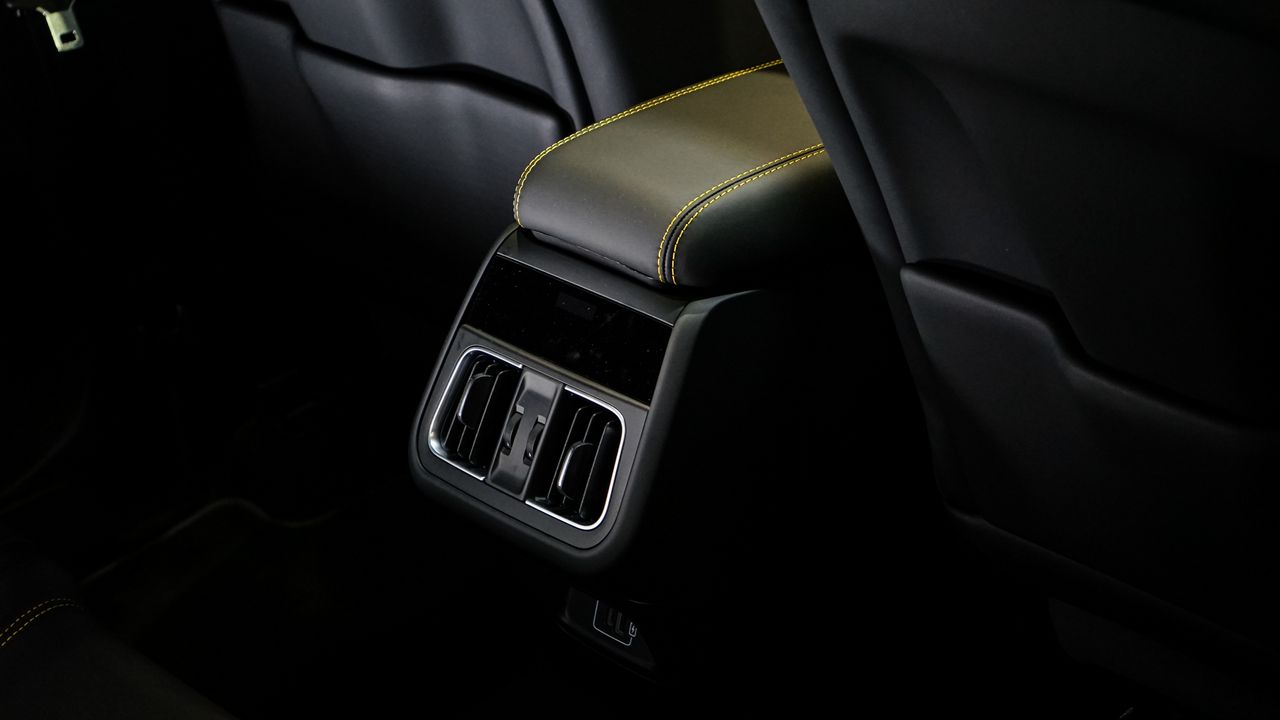 Foto Maserati Grecale 27