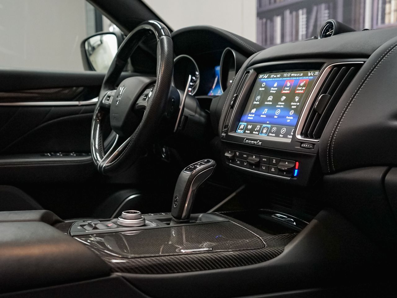Foto Maserati Levante 45