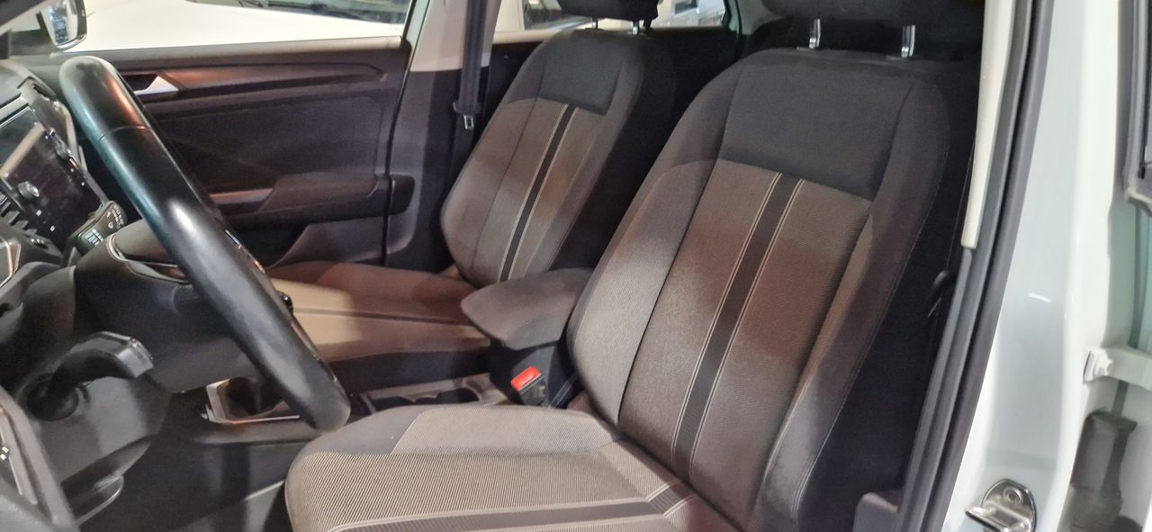 Foto Volkswagen T-Roc 9