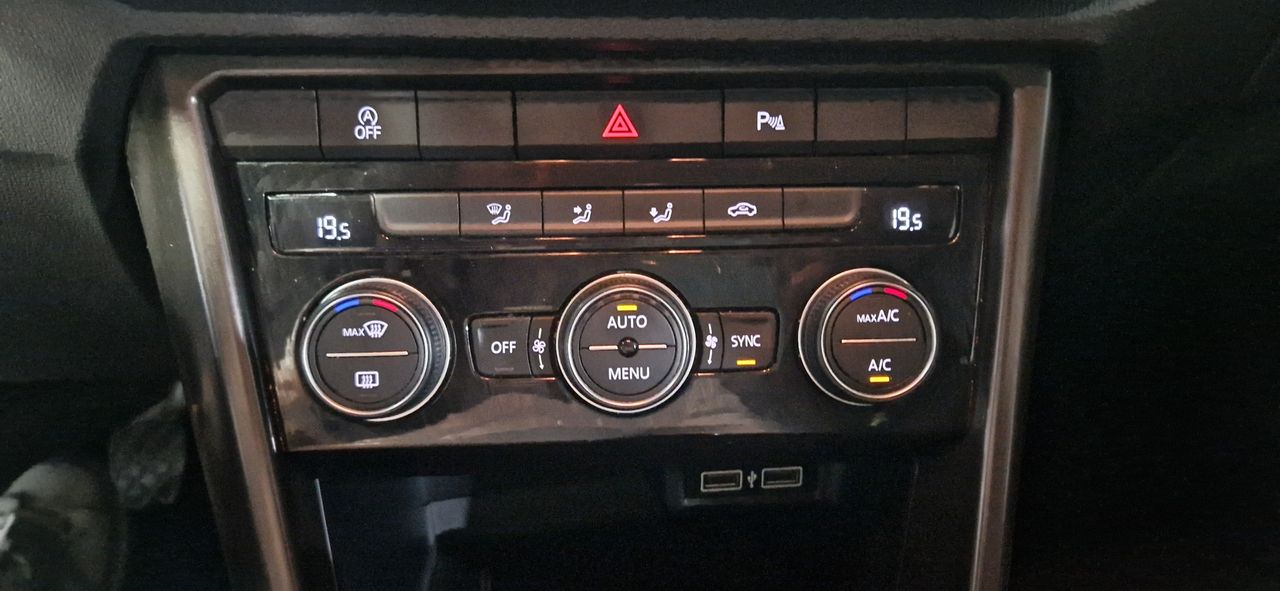 Foto Volkswagen T-Roc 20
