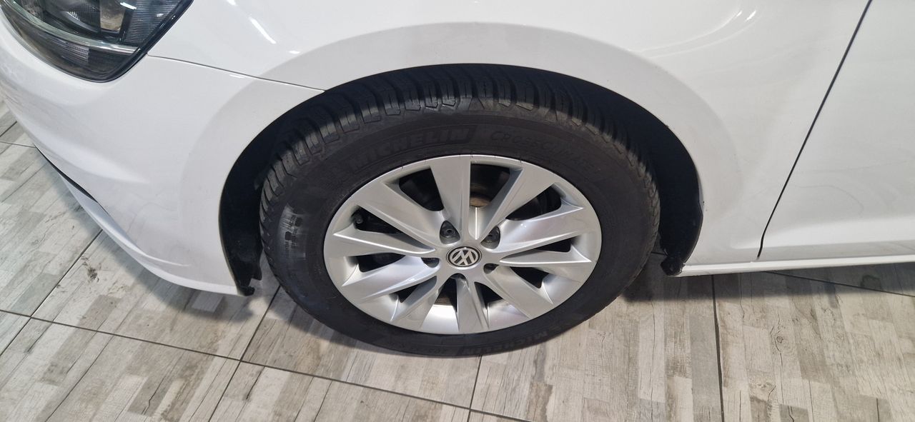 Foto Volkswagen Golf 29