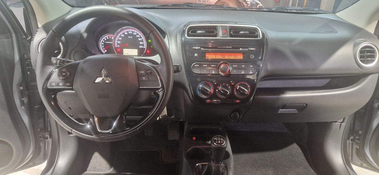 Foto Mitsubishi Space Star 16