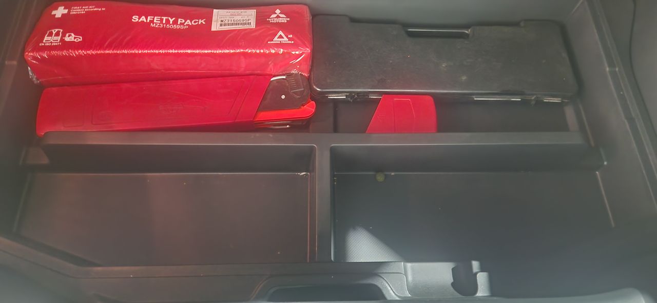 Foto Mitsubishi Space Star 26